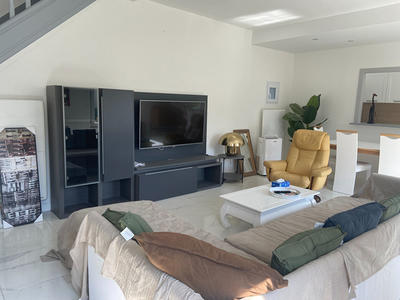 Maison - 93 m² - 4 pièces