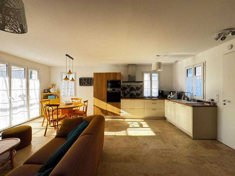 Maison traditionnelle - 96 m² - 4 pièces