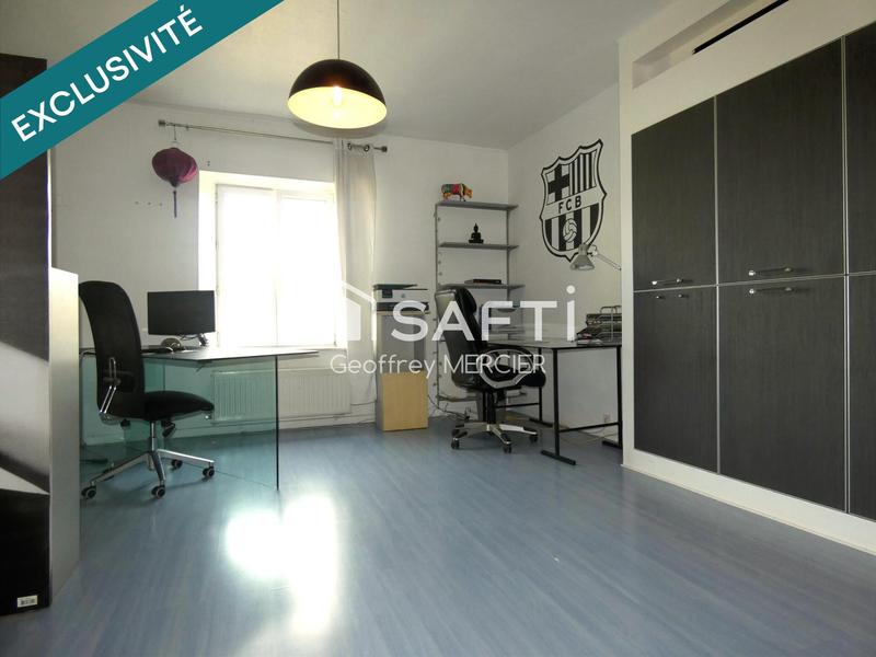 Maison - 232 m² - 7 pièces