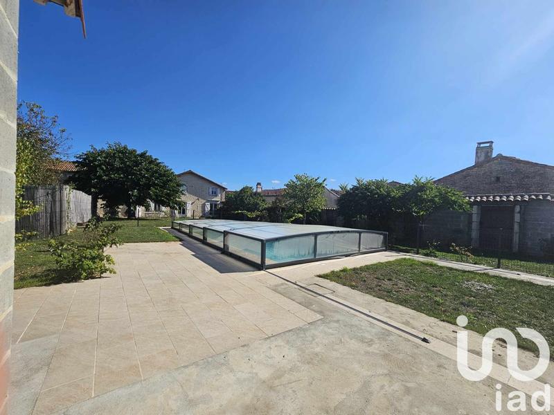 Maison - 277 m² - 8 pièces