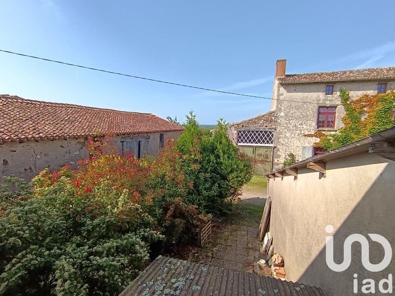 Maison - 196 m² - 12 pièces