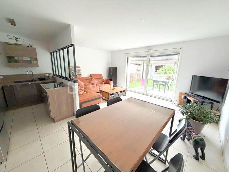 Maison - 109 m² - 6 pièces