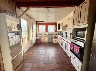 Maison - 147 m² - 7 pièces