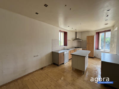 Maison - 100 m² - 6 pièces