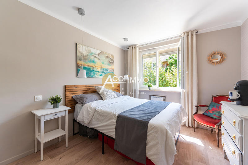 Maison - 230 m² - 9 pièces