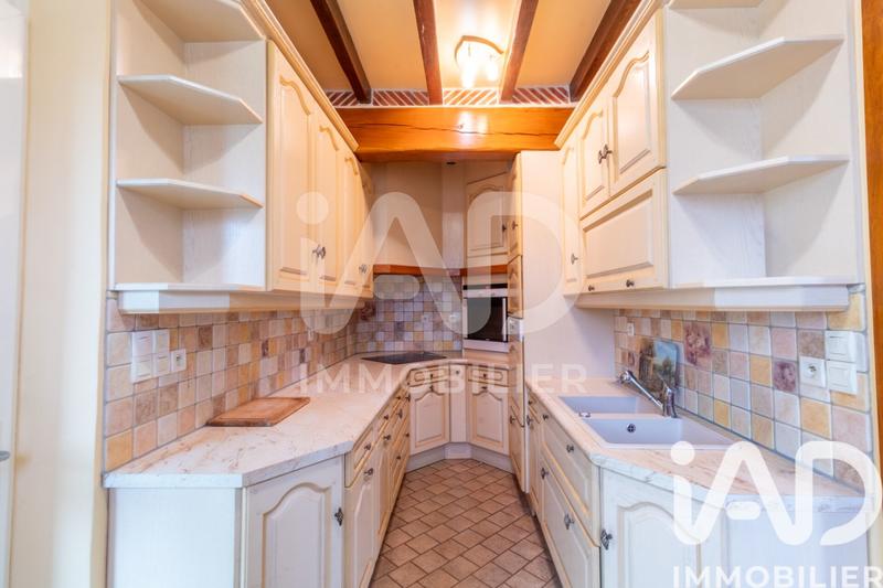 Maison - 185 m² - 7 pièces