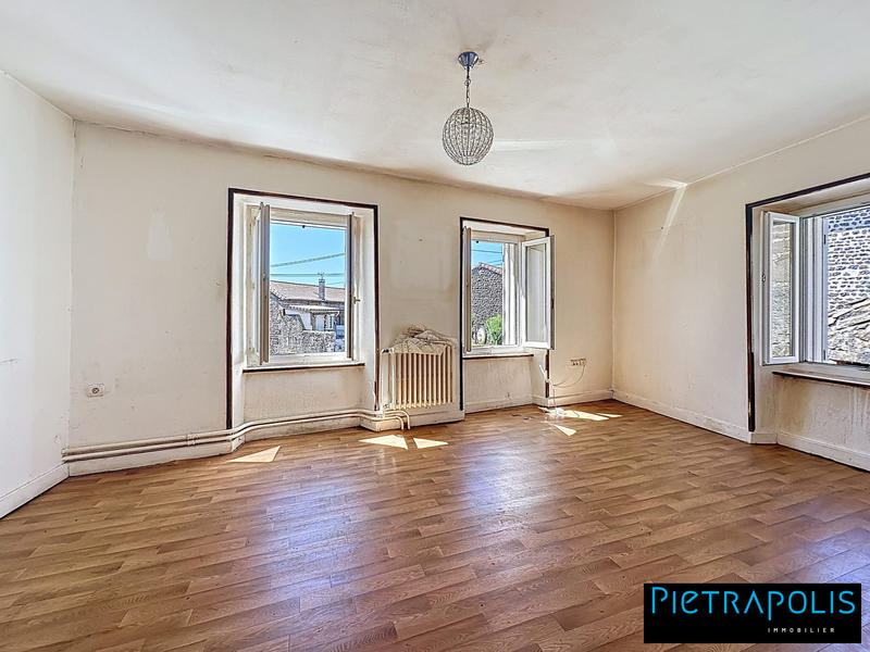 Maison ancienne - 235 m² - 4 pièces