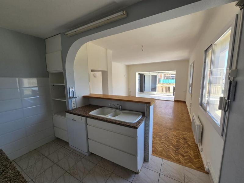 Appartement - 80 m² - 3 pièces