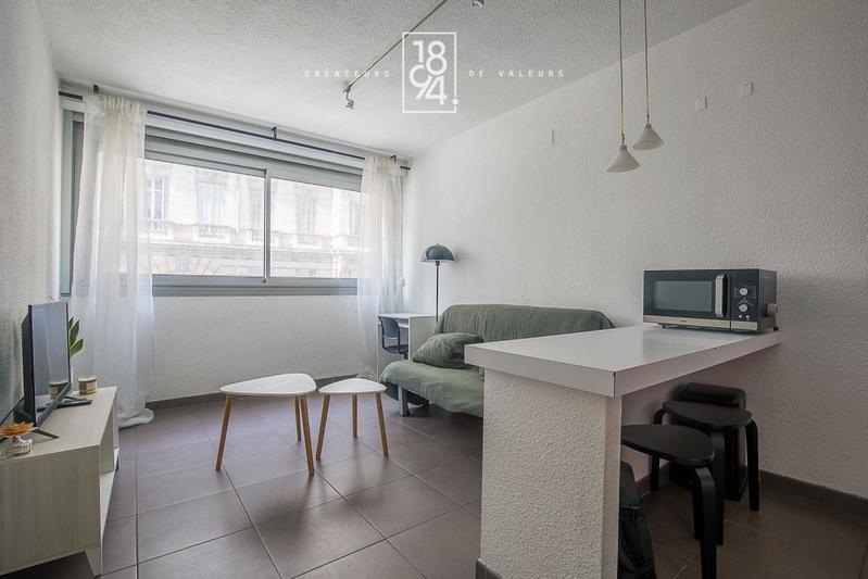 Studio - 20 m² - 1 pièce