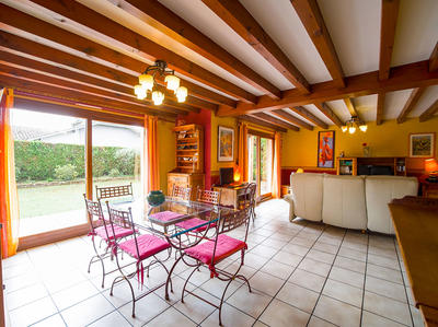 Maison - 140 m² - 5 pièces