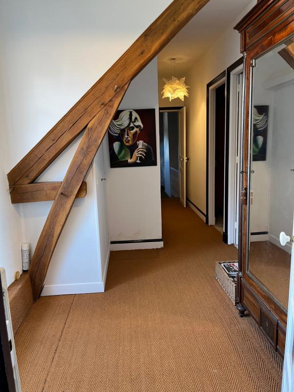 Propriété - 277 m² - 12 pièces