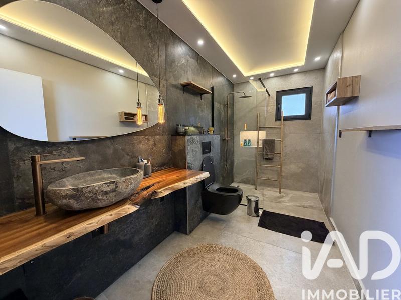 Maison - 127 m² - 5 pièces