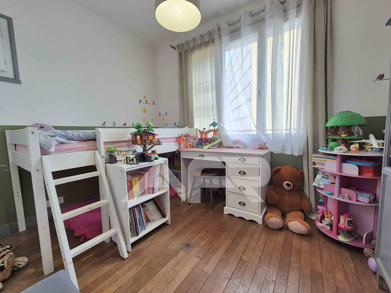 Maison - 100 m² - 5 pièces