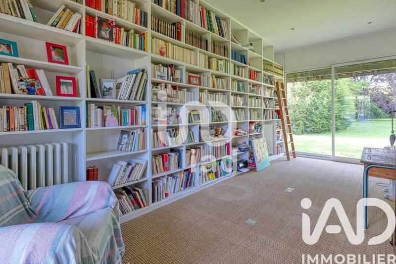 Maison - 232 m² - 7 pièces