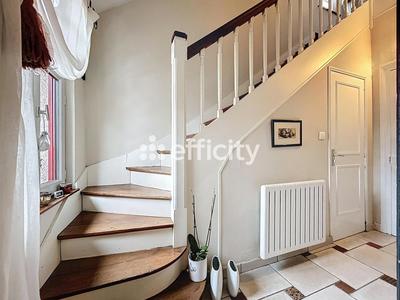 Maison - 110 m² - 4 pièces