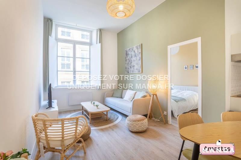 Chambre - 10 m² - 4 pièces
