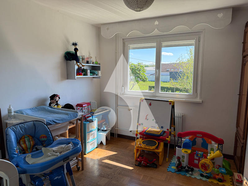 Maison - 205 m² - 10 pièces