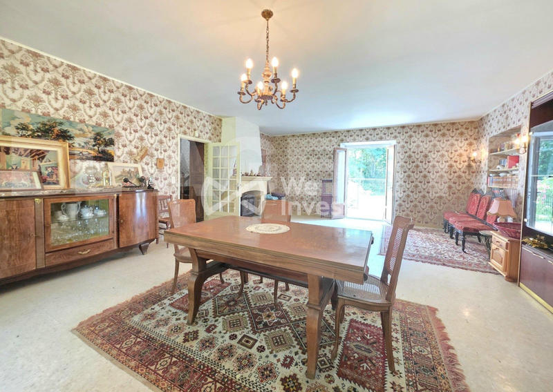 Maison - 180 m² - 6 pièces