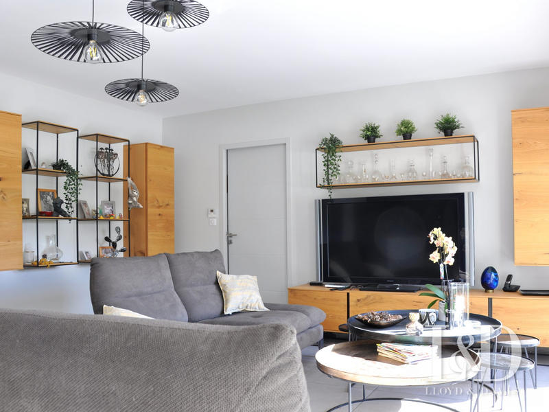 Villa - 178 m² - 6 pièces