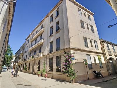 Appartement bourgeois - 144 m² - 6 pièces