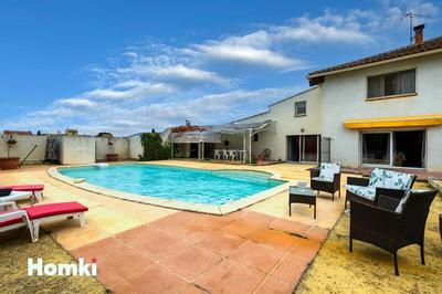 Maison - 394 m² - 12 pièces