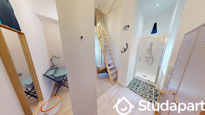 Chambre - 11 m² - 1 pièce