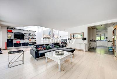 Maison de ville - 335 m² - 7 pièces