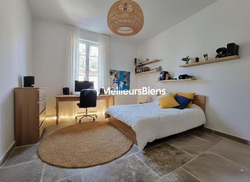 Immeuble - 120 m² - 5 pièces