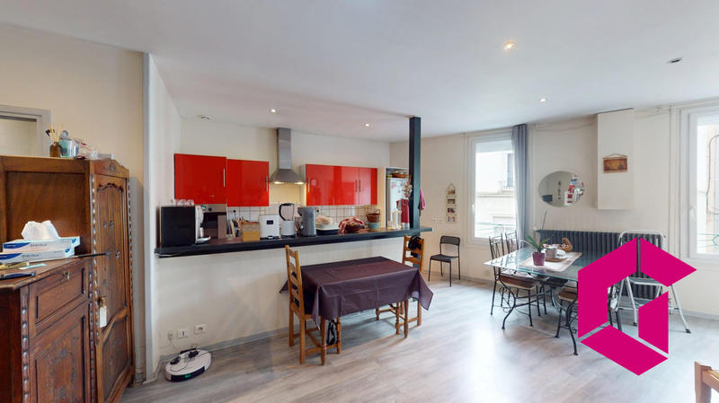 Maison - 105 m² - 4 pièces