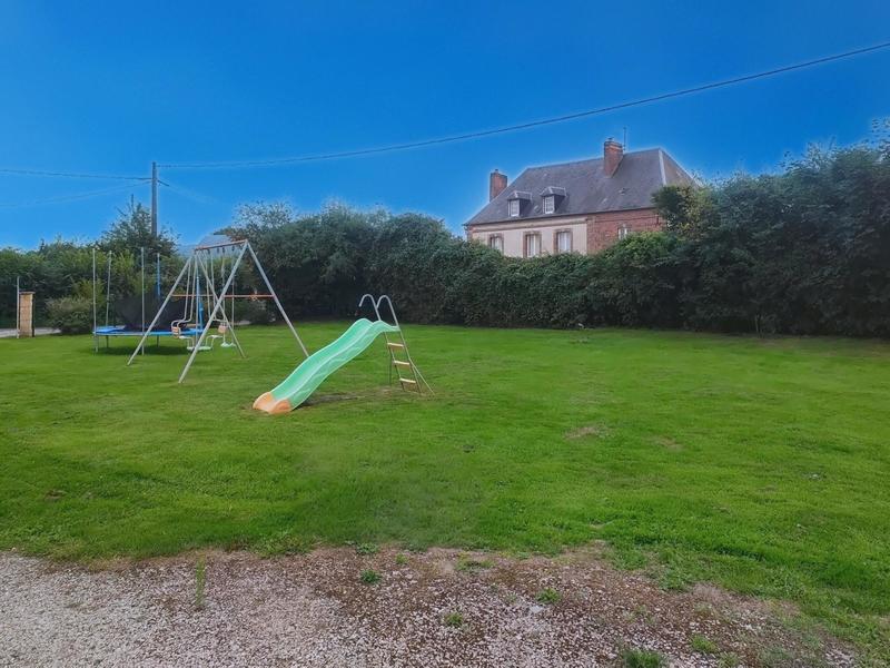 Maison - 94 m² - 4 pièces