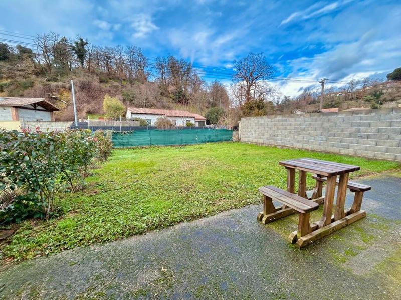 Villa - 1 m² - 5 pièces