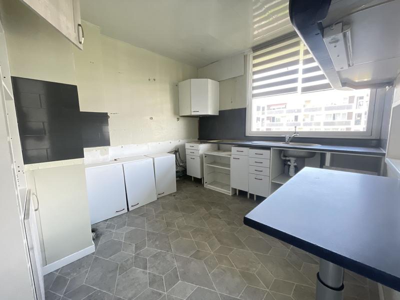 Appartement - 94 m² - 5 pièces