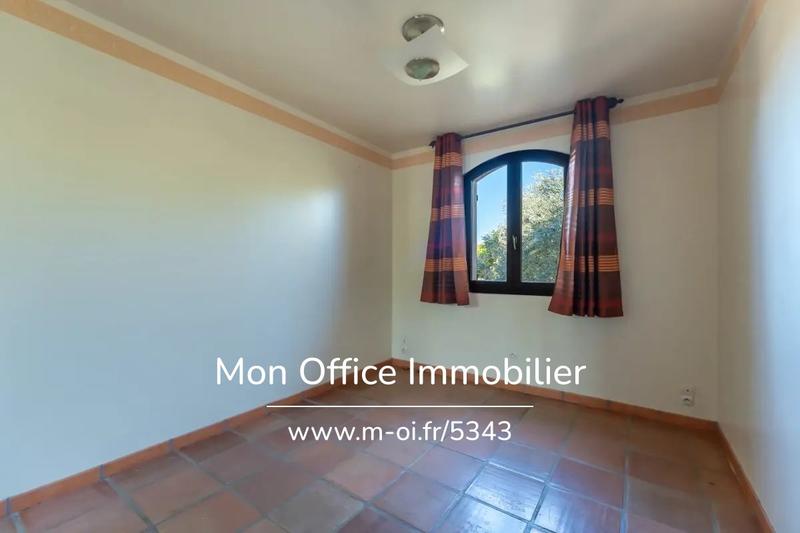 Maison - 188 m² - 8 pièces