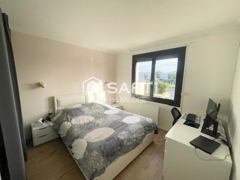 Maison - 100 m² - 8 pièces