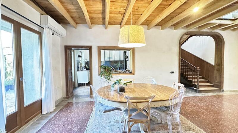 Maison de campagne - 250 m² - 9 pièces