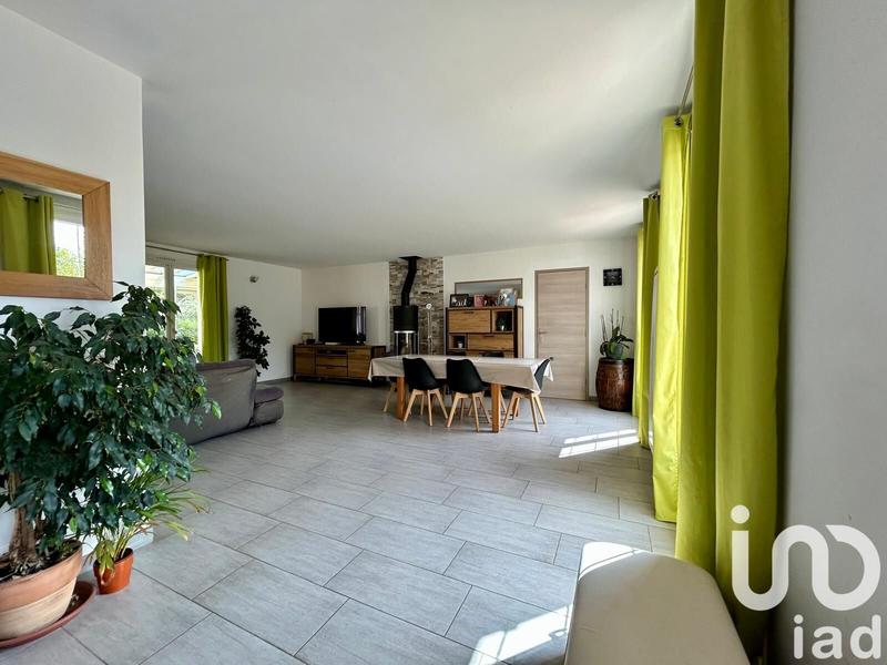 Maison - 189 m² - 9 pièces