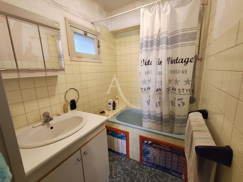 Maison - 143 m² - 6 pièces