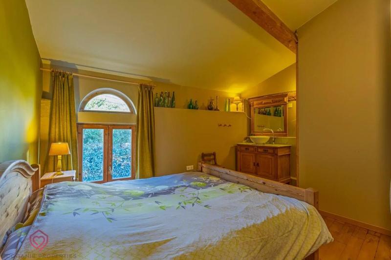 Maison de village - 104 m² - 4 pièces