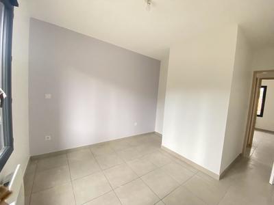 Villa - 90 m² - 4 pièces