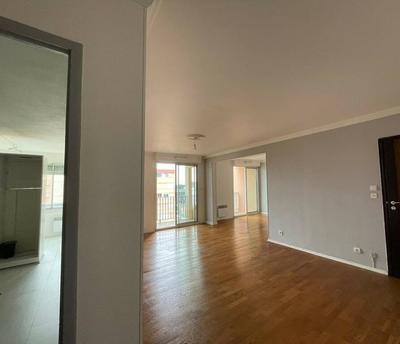 Appartement - 85 m² - 3 pièces