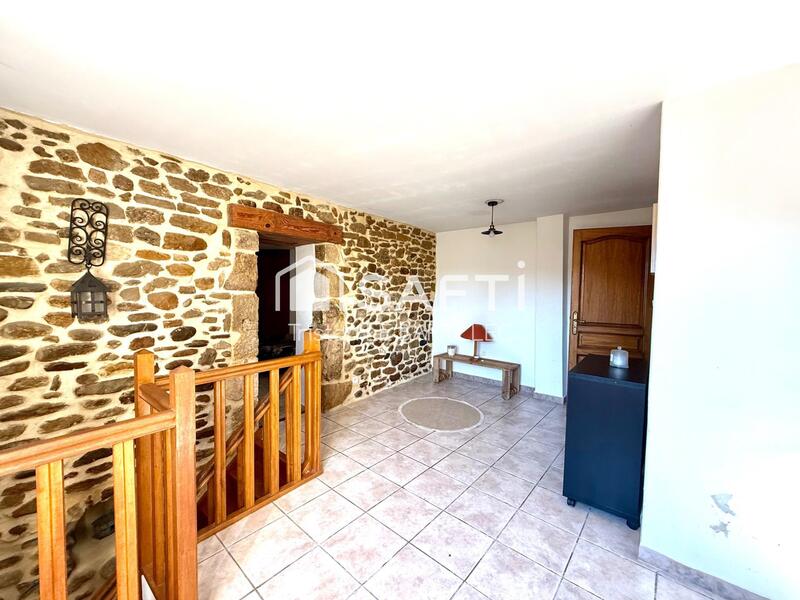 Maison - 140 m² - 5 pièces