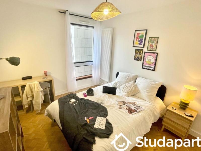 Chambre - 12 m² - 1 pièce