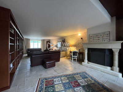 Maison - 263 m² - 5 pièces