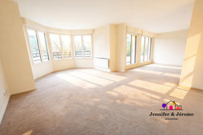 Appartement - 106 m² - 6 pièces