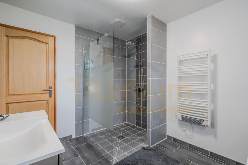 Maison - 152 m² - 6 pièces