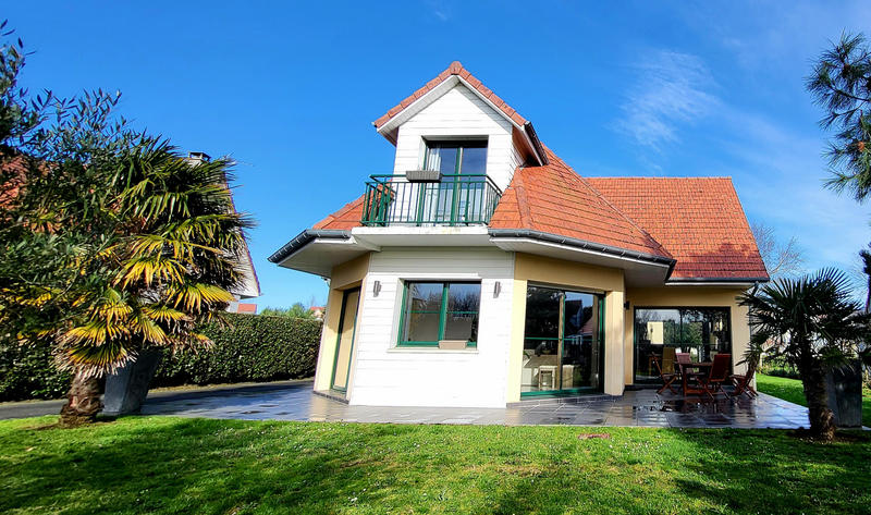 Villa - 162 m² - 6 pièces