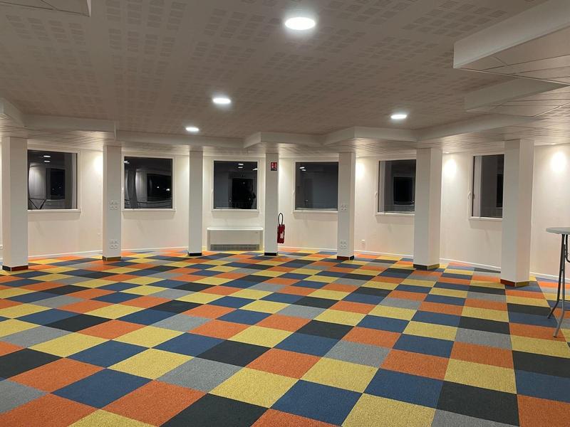 Local d'activités - 1 017 m²