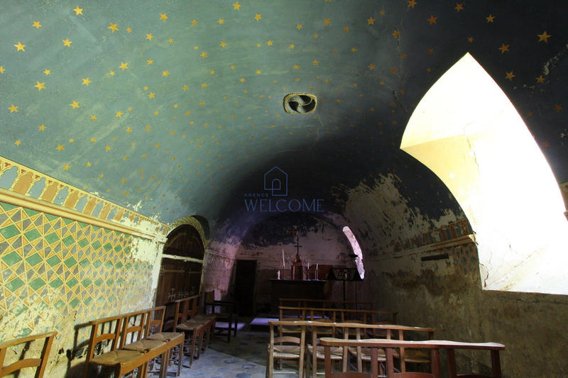 Maison - 530 m² - 11 pièces