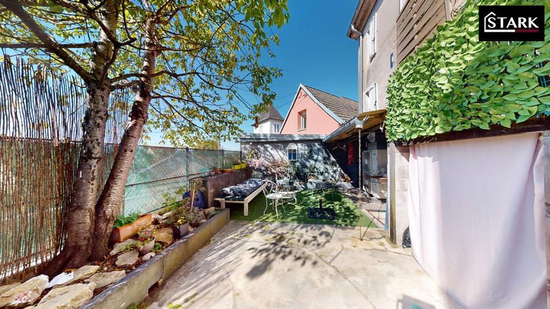 Maison - 100 m² - 5 pièces