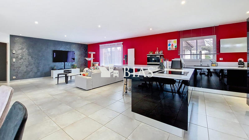 Maison - 146 m² - 6 pièces